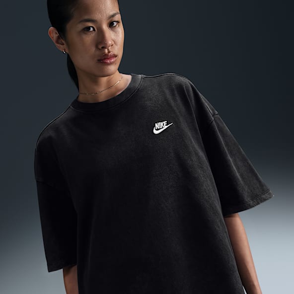 Womens Oversized Tops and T-Shirts. Nike.com